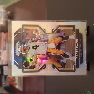 2021 PRIZM FOOTBALL BRETT FAVRE SILVER PRIZM NO.144